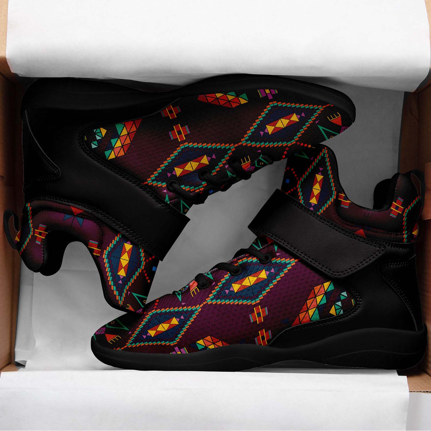Travois Tipi Berry Ipottaa Basketball / Sport High Top Shoes - Black Sole