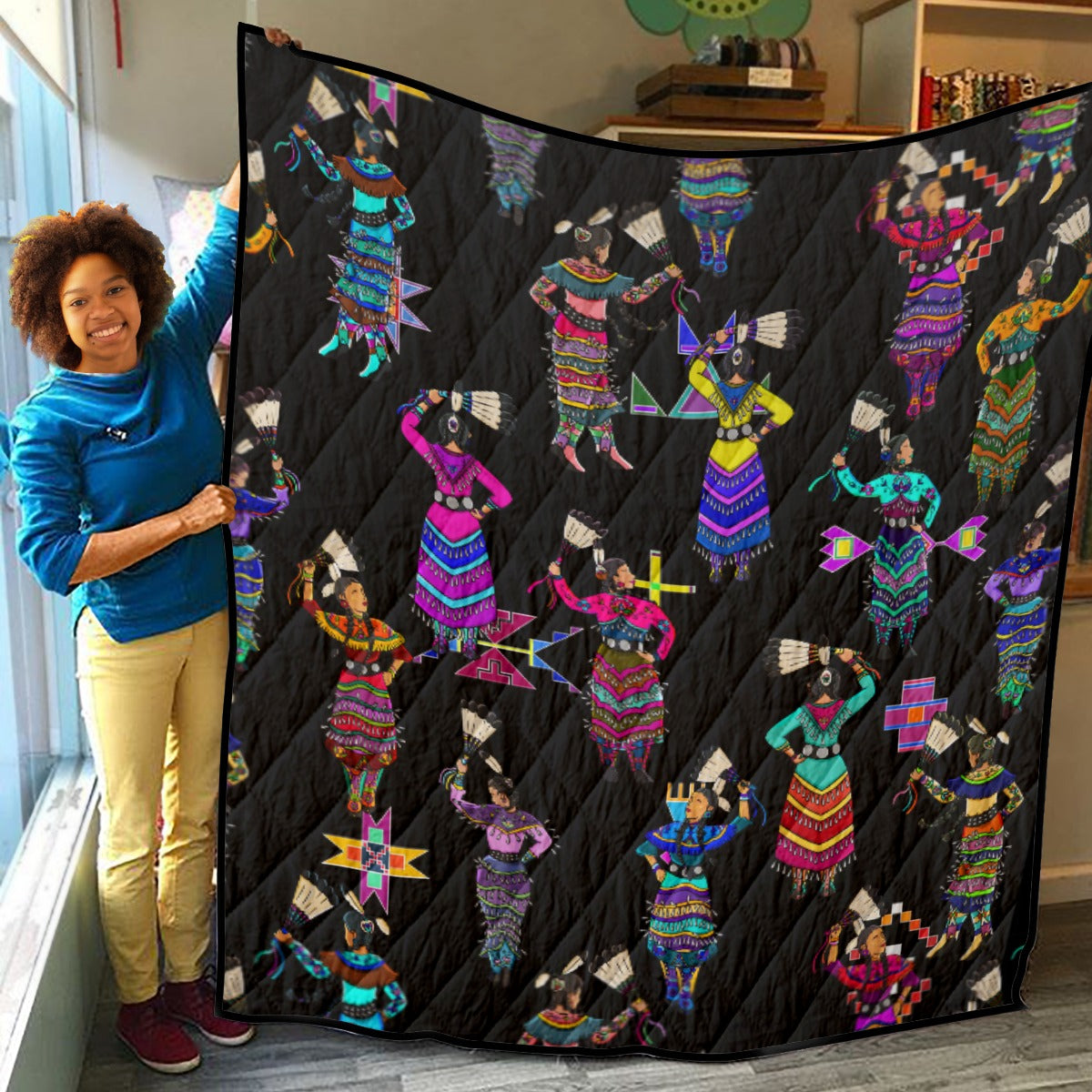 Women's Jingle Dancers Black Lightweight & Breathable Quilt With Edge-wrapping Strips