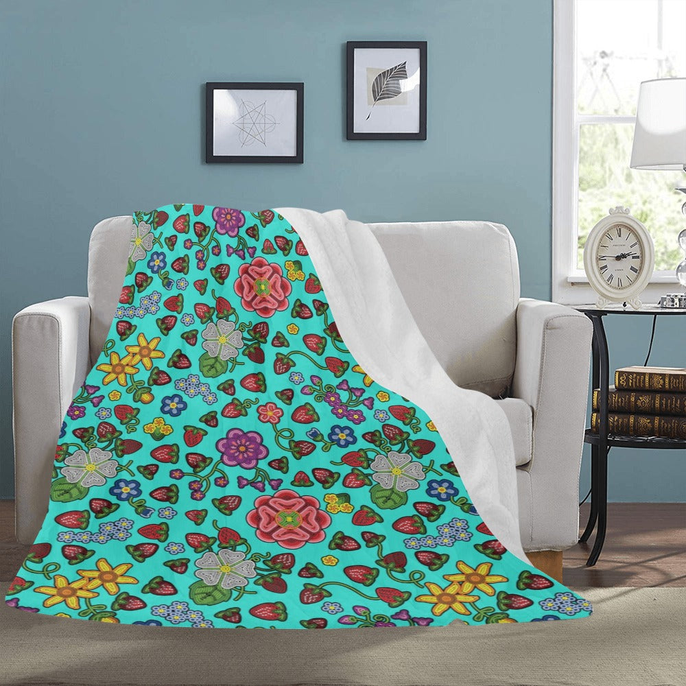 Berry Pop Turquoise Ultra-Soft Micro Fleece Blanket 60"x80"
