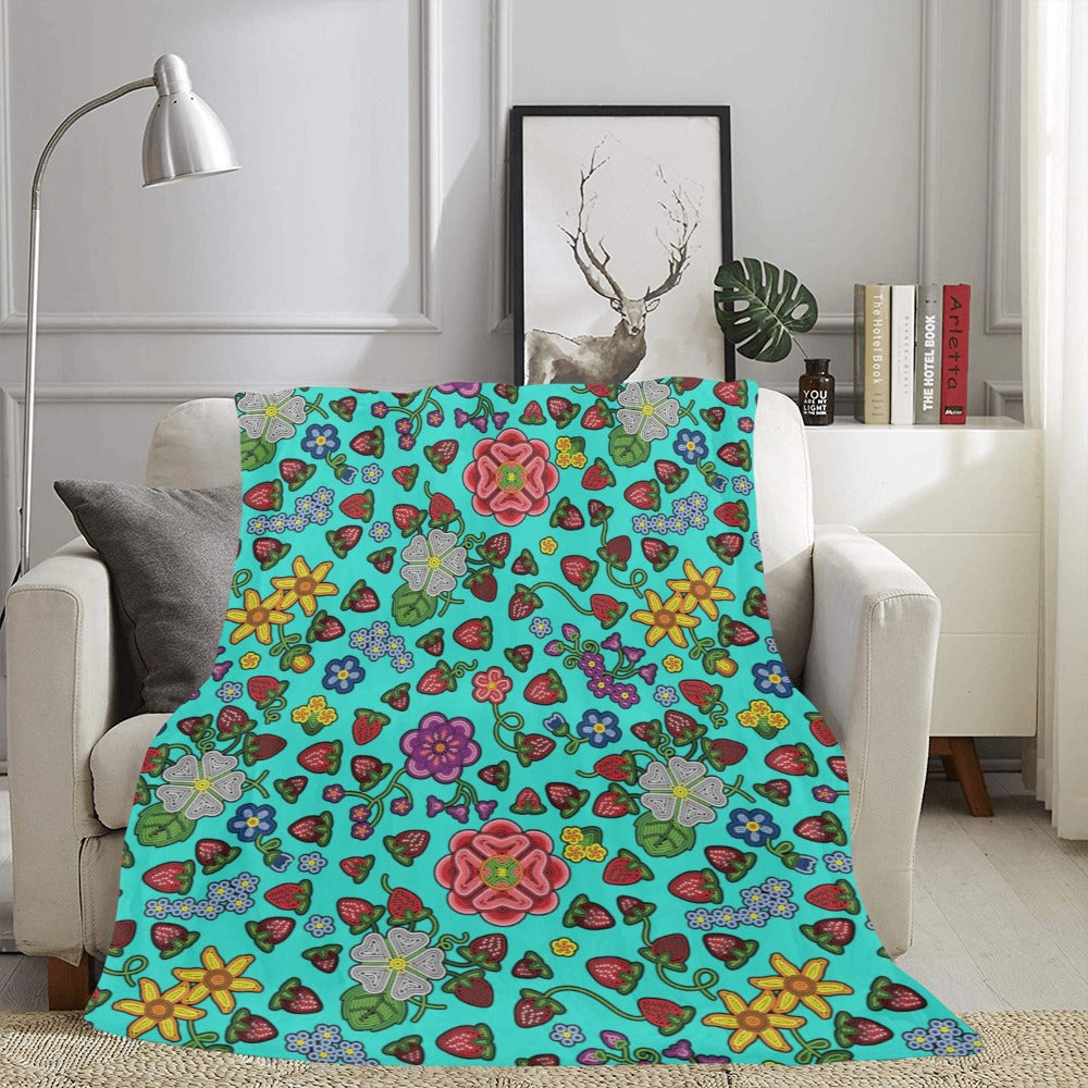 Berry Pop Turquoise Ultra-Soft Micro Fleece Blanket 60"x80"