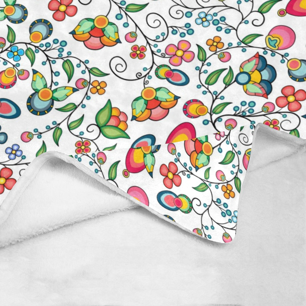 Floral Bounty White Ultra-Soft Micro Fleece Blanket 50"x60"