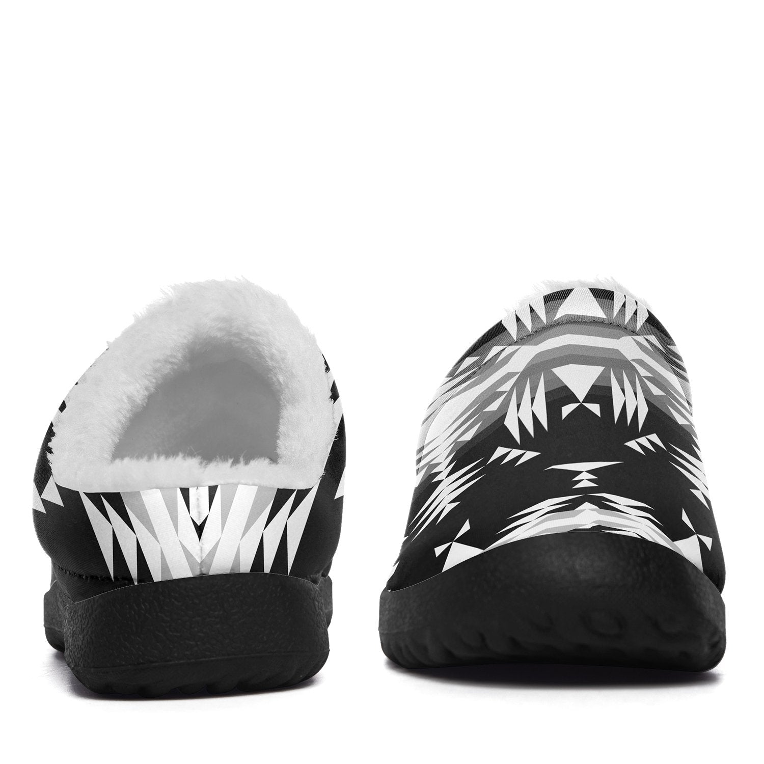 Between the Mountains Black and White Ikinnii Indoor Slipper 49 Dzine