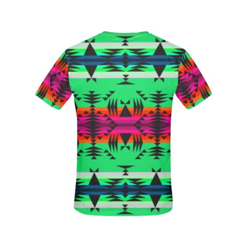 Between the Mountains Deep Lake All Over Print T-shirt for Women/Large Size (USA Size) (Model T40) All Over Print T-Shirt for Women/Large (T40) e-joyer