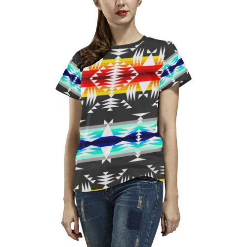 Between the Mountains Gray All Over Print T-shirt for Women/Large Size (USA Size) (Model T40) All Over Print T-Shirt for Women/Large (T40) e-joyer