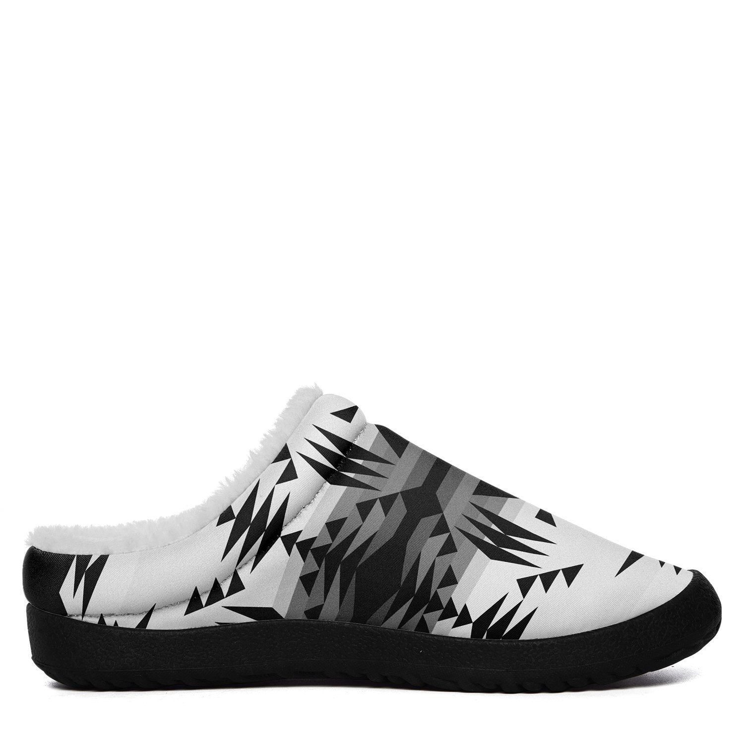 Between the Mountains White and Black Ikinnii Indoor Slipper 49 Dzine