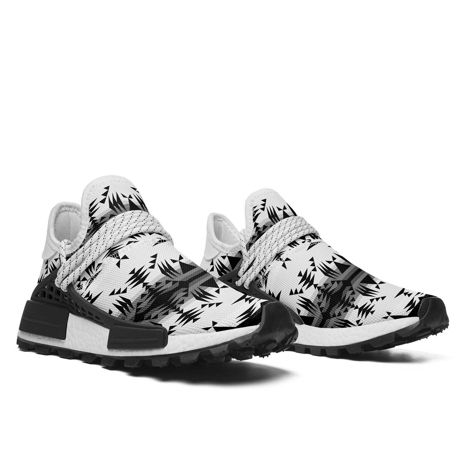Between the Mountains White and Black Okaki Sneakers Shoes 49 Dzine