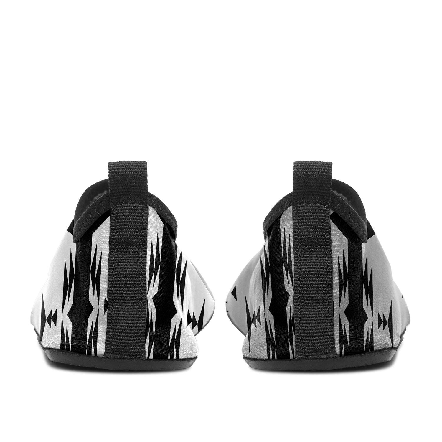 Between the Mountains White and Black Sockamoccs Slip On Shoes 49 Dzine