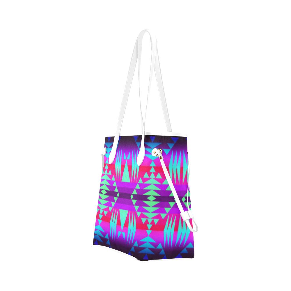 Between the Rocky Mountains Clover Canvas Tote Bag (Model 1661) Clover Canvas Tote Bag (1661) e-joyer