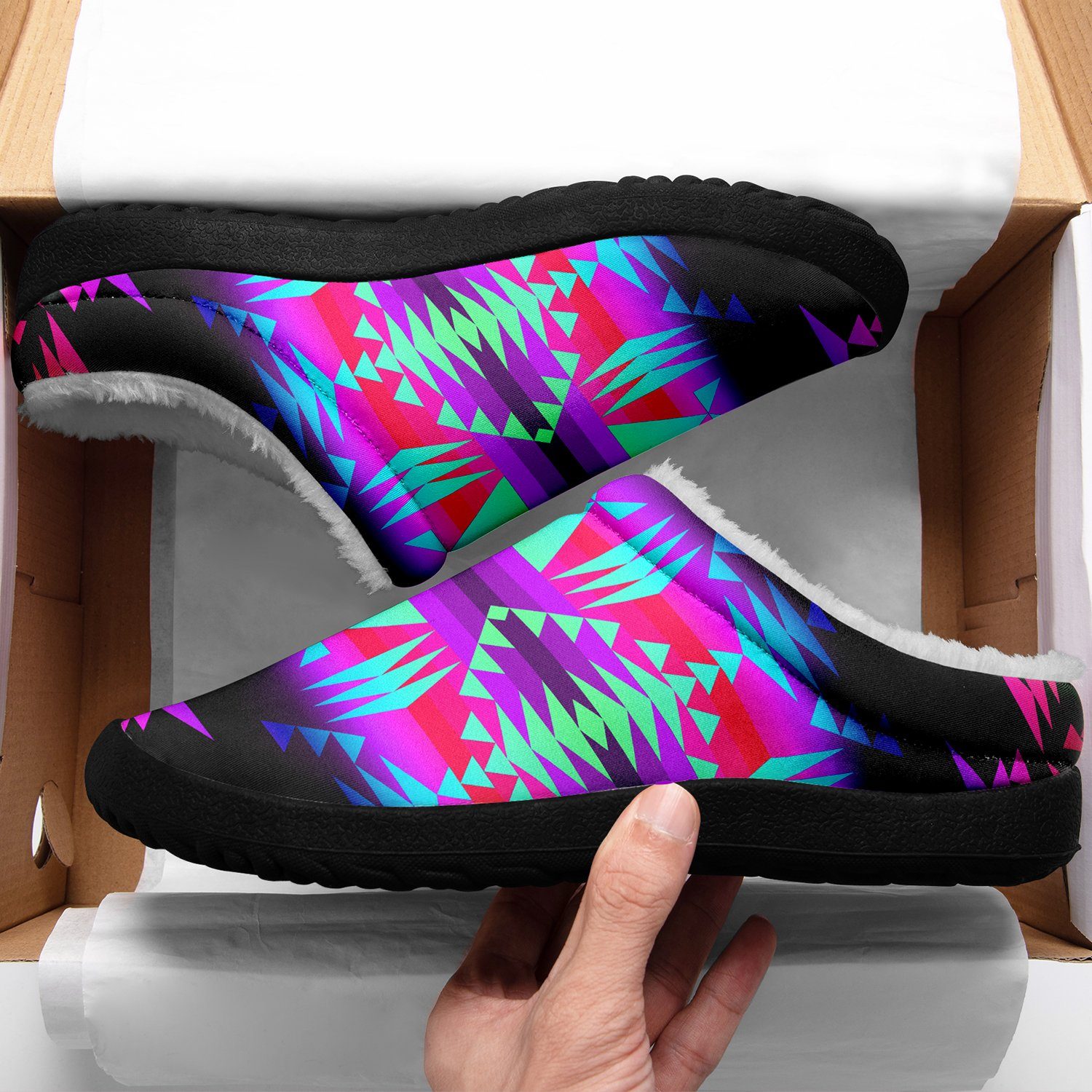 Between the Rocky Mountains Ikinnii Indoor Slipper 49 Dzine