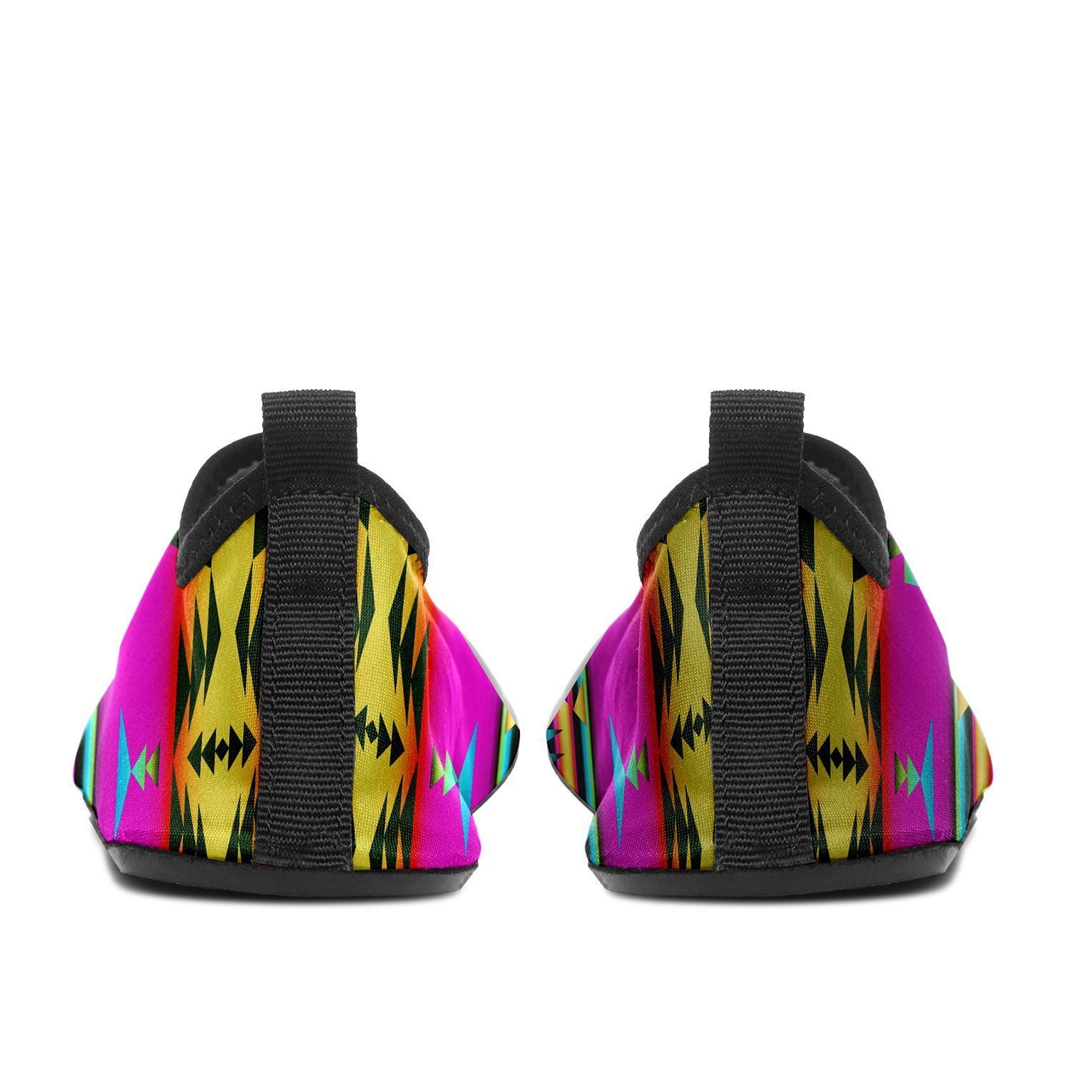 Between the Sunset Mountains Sockamoccs Kid's Slip On Shoes 49 Dzine