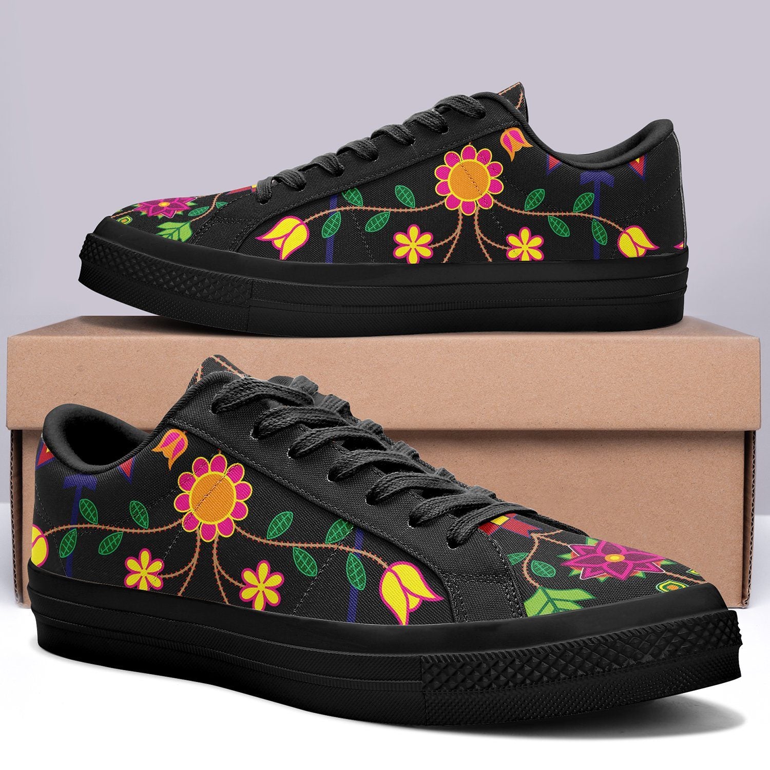 Floral Beadwork Aapisi Low Top Canvas Shoes Black Sole aapisi Herman