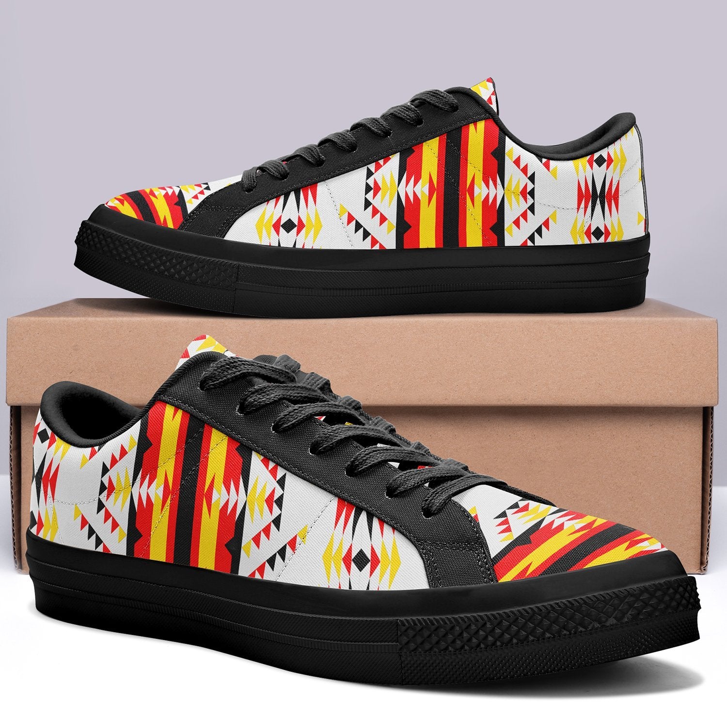 Visions of Peace Directions Aapisi Low Top Canvas Shoes Black Sole 49 Dzine