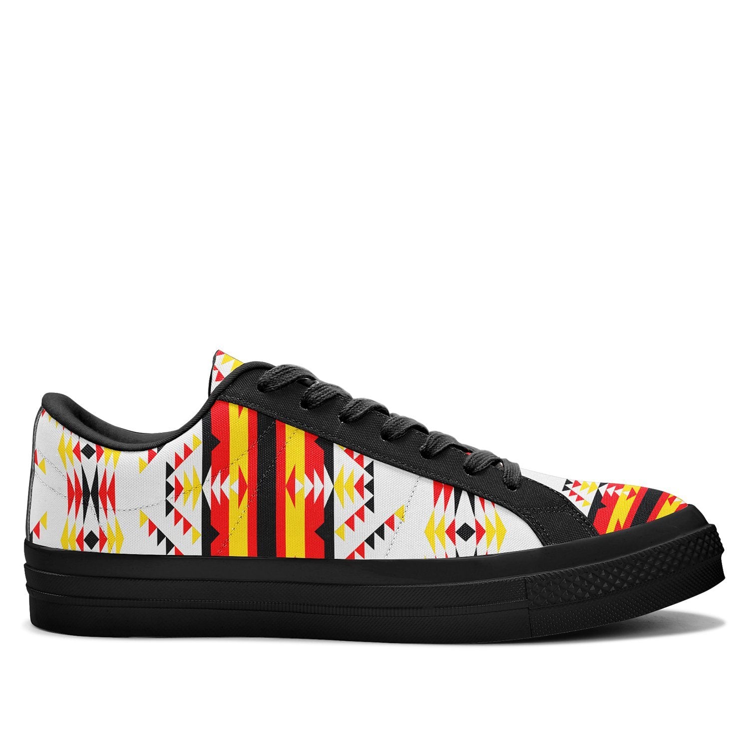 Visions of Peace Directions Aapisi Low Top Canvas Shoes Black Sole 49 Dzine