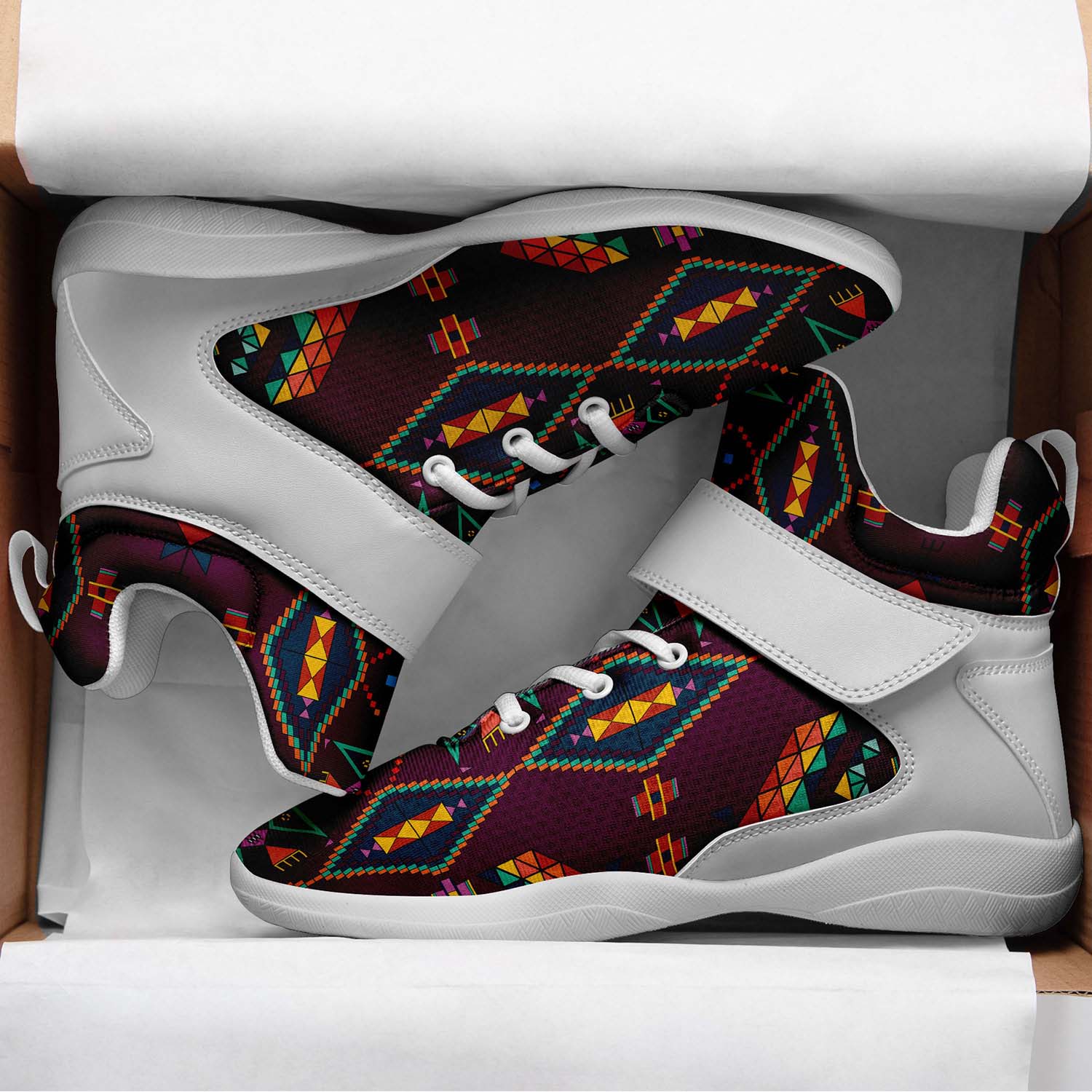 Travois Tipi Berry Ipottaa Basketball / Sport High Top Shoes - White Sole