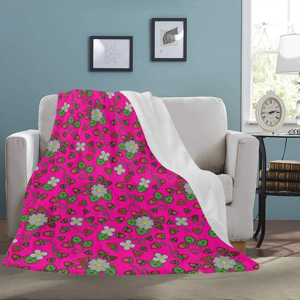 Strawberry Dreams Blush Ultra-Soft Micro Fleece Blanket 60"x80"