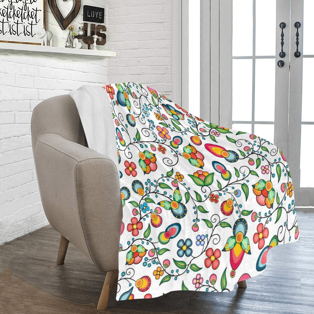 Floral Bounty White Ultra-Soft Micro Fleece Blanket 50"x60"