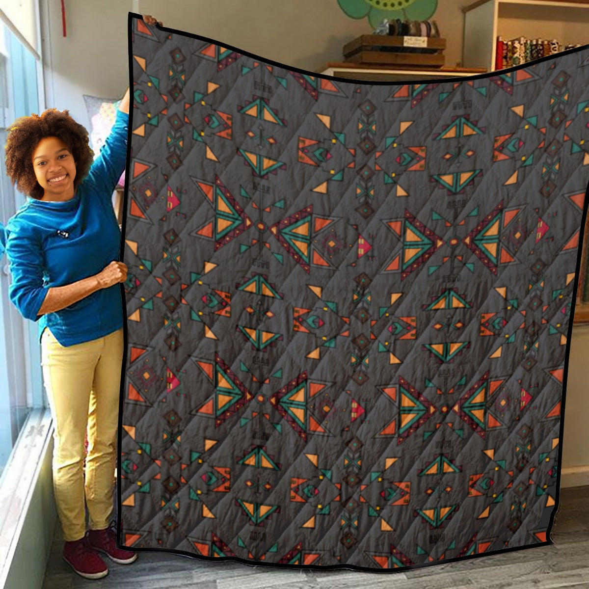 Arrow Dawn Gray Lightweight & Breathable Quilt With Edge-wrapping Strips