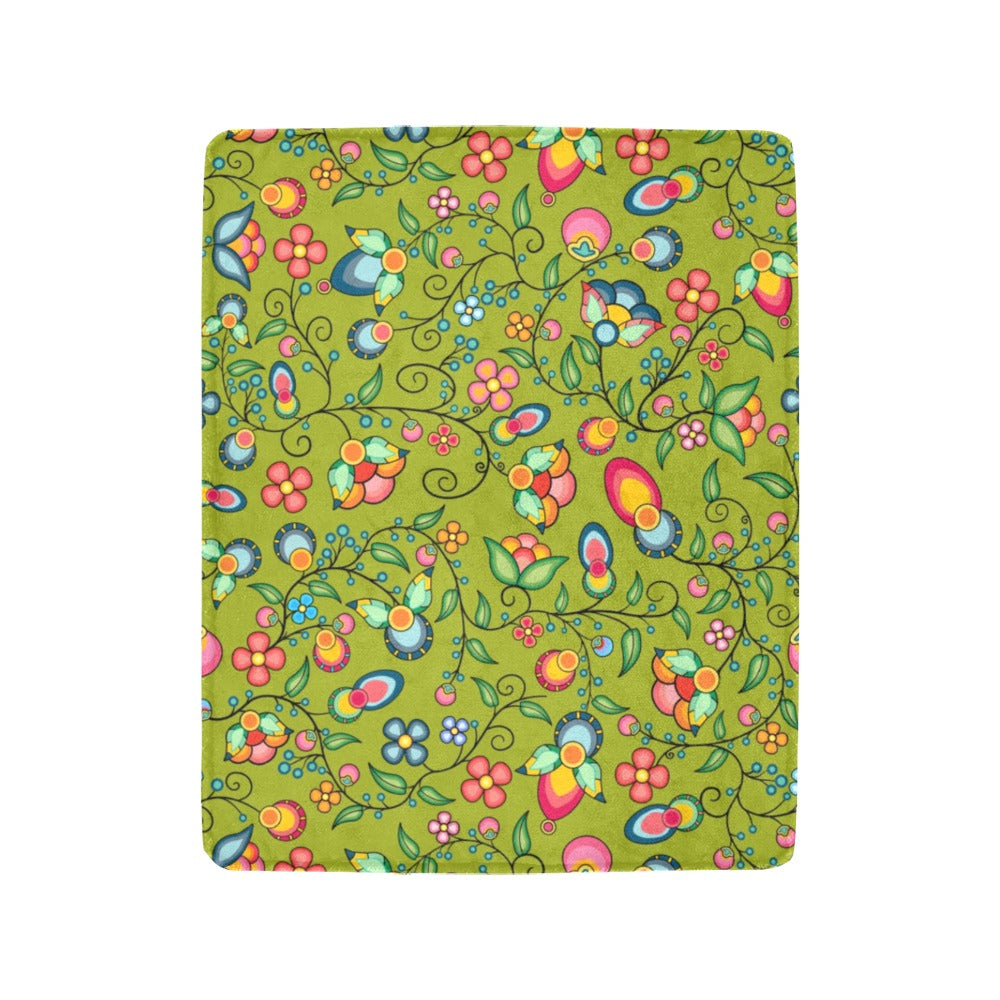 Floral Bounty Sweetgrass Ultra-Soft Micro Fleece Blanket 40"x50"