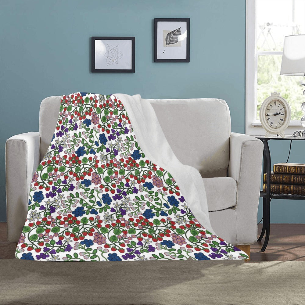 Takwakin Harvest White Ultra-Soft Micro Fleece Blanket 40"x50"