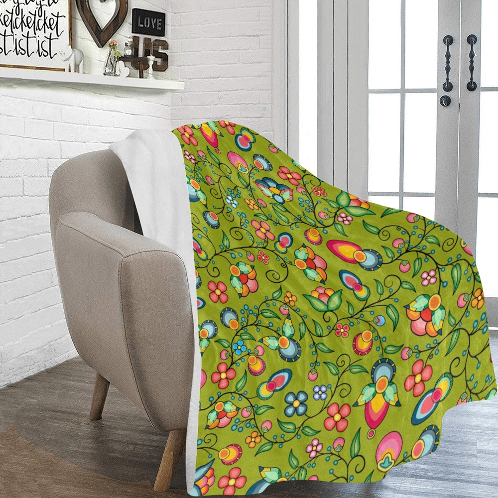 Floral Bounty Sweetgrass Ultra-Soft Micro Fleece Blanket 60"x80"