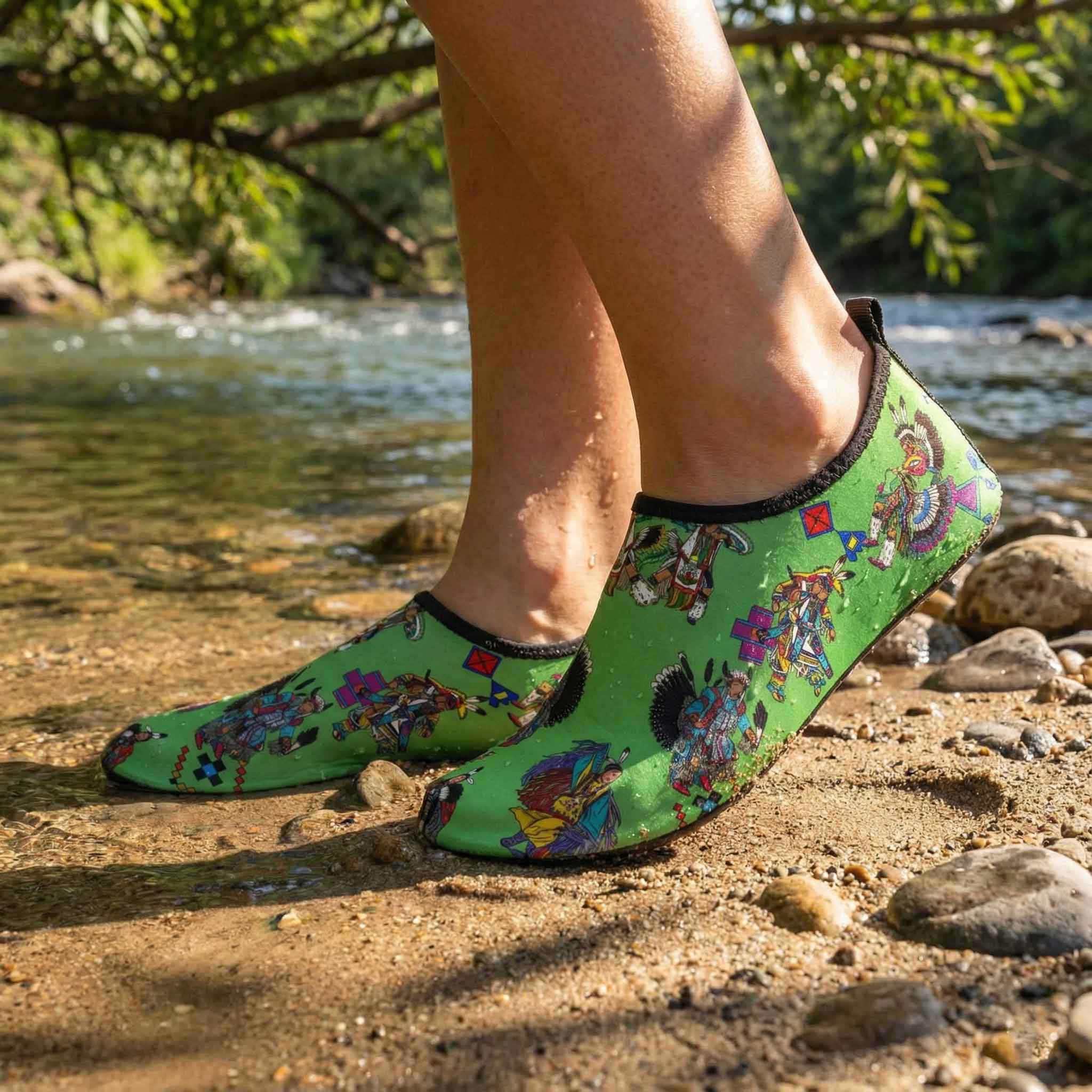 Grand Entry Dancers Grass Sockamoccs