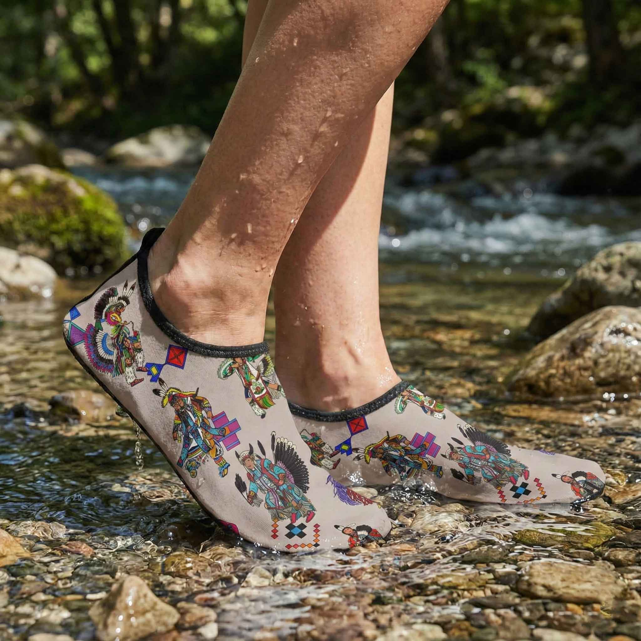 Grand Entry Dancers Muslin Sockamoccs