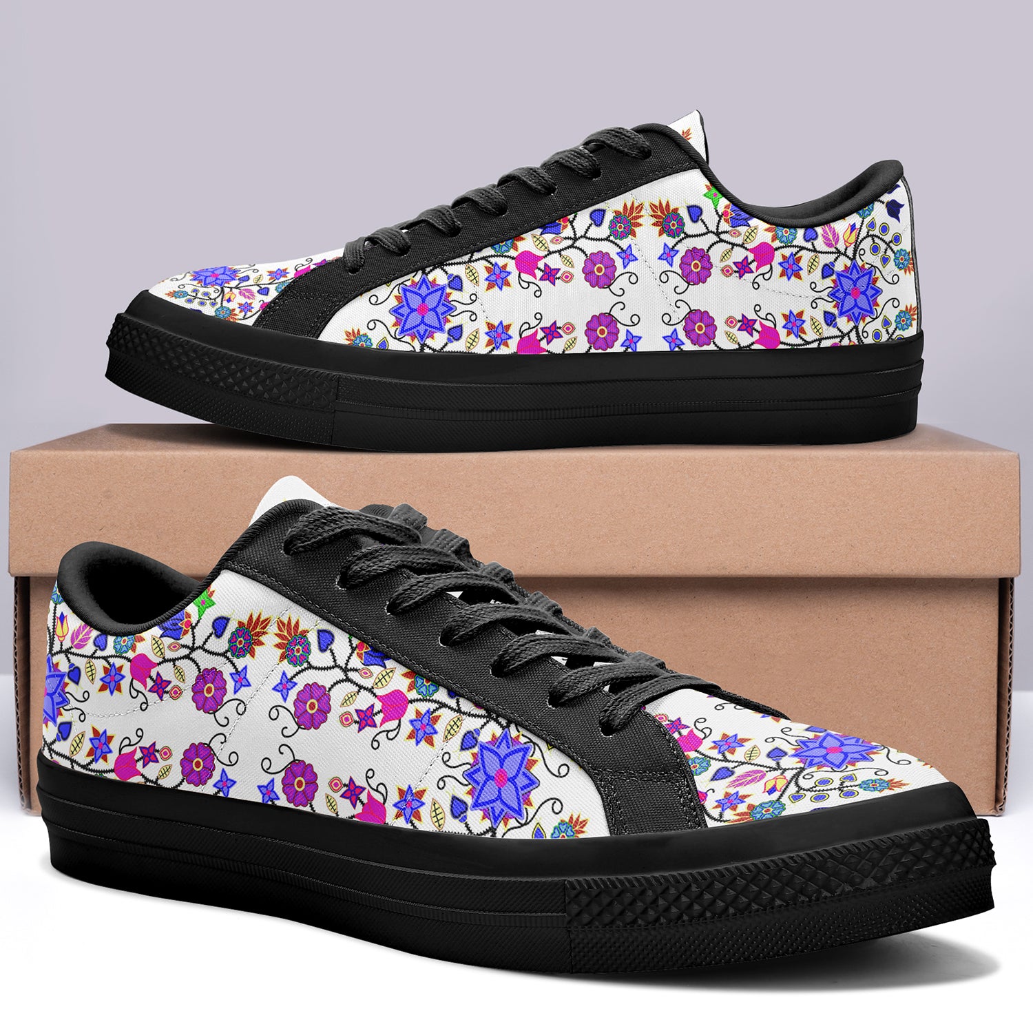 Floral Beadwork Seven Clans White Aapisi Low Top Canvas Shoes Black Sole