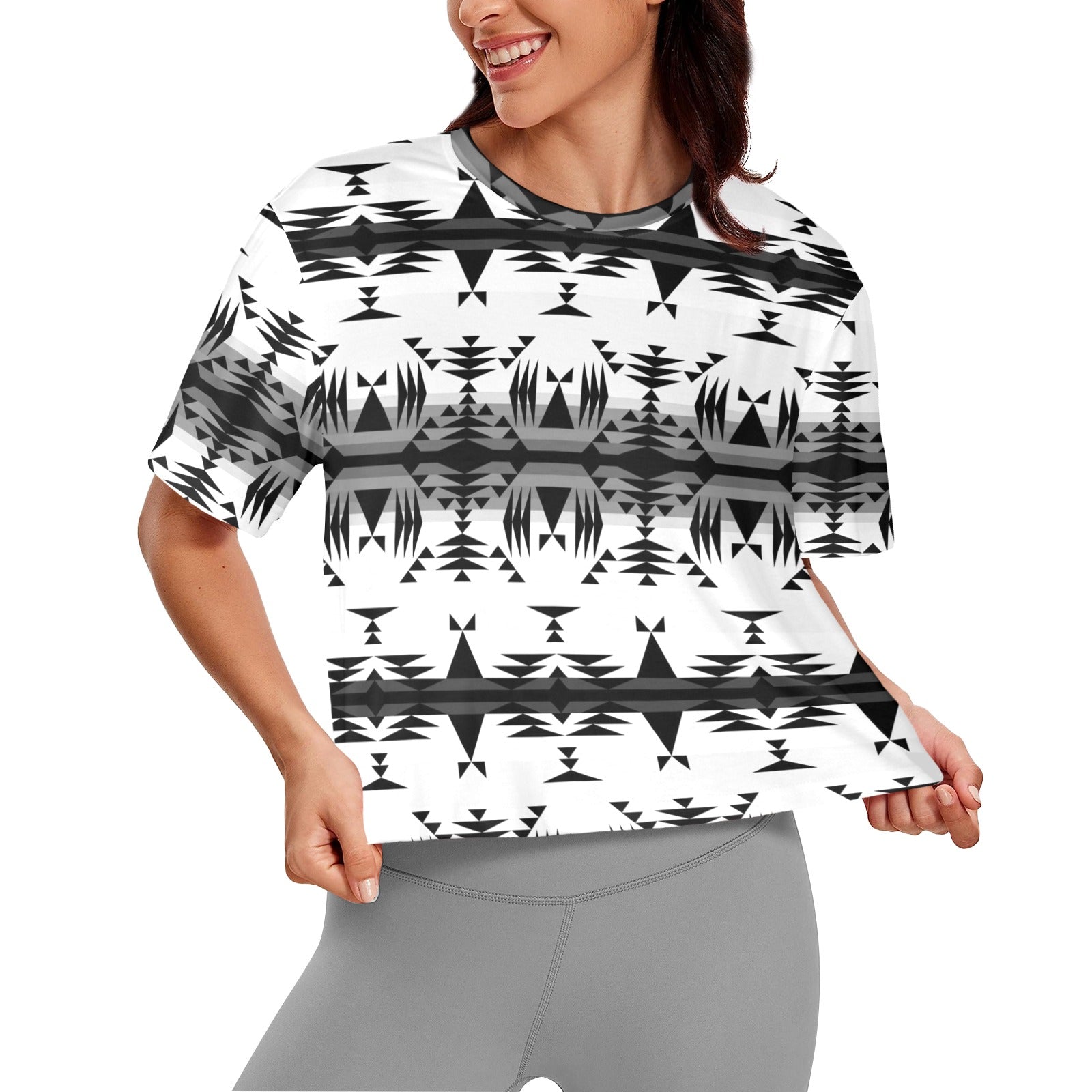 Between the Mountains White and Black Women's Cropped T-shirt