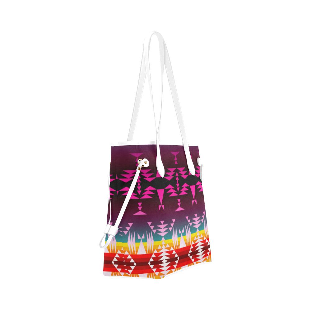 Between the Appalachian Mountains Clover Canvas Tote Bag (Model 1661) Clover Canvas Tote Bag (1661) e-joyer 