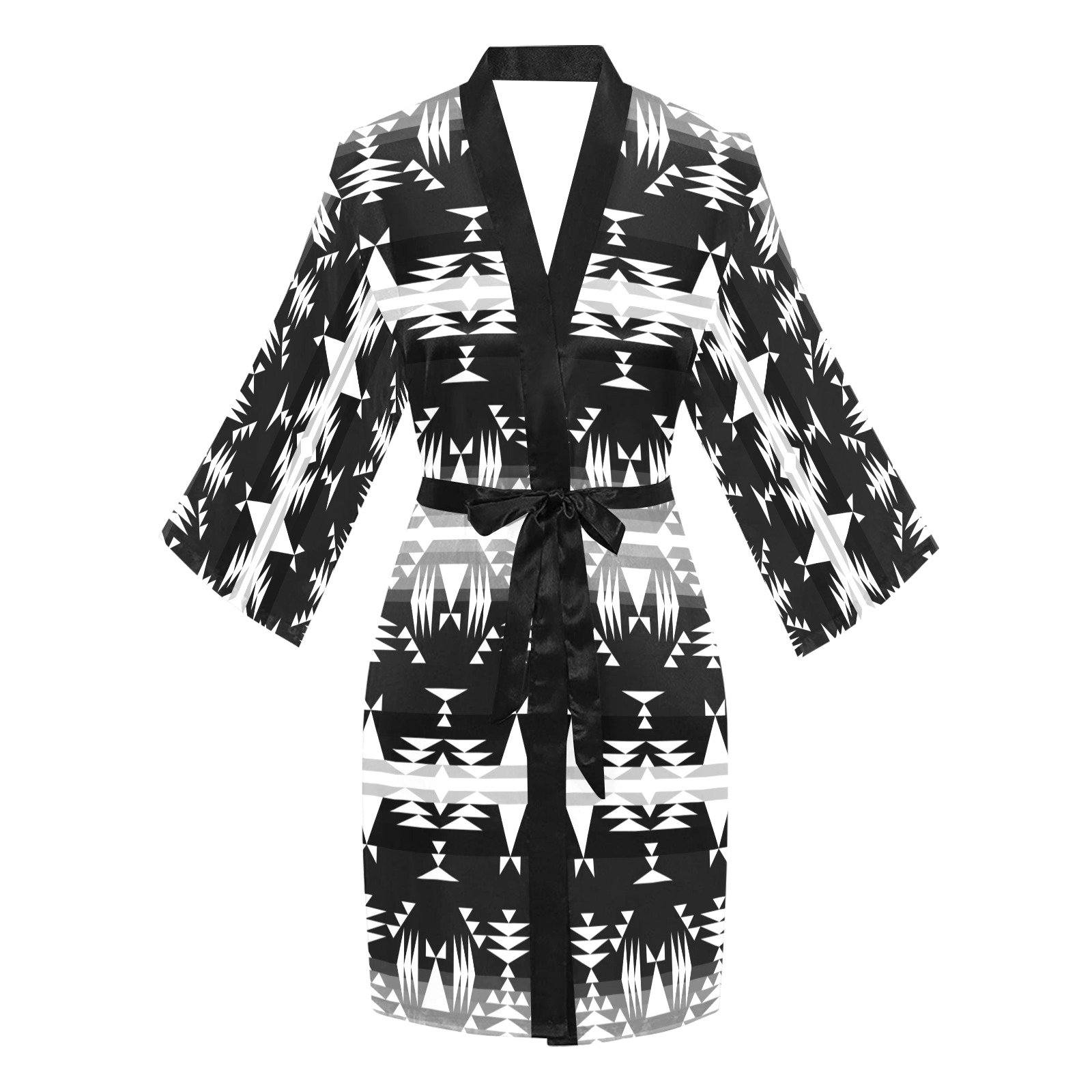 Between the Mountains Black and White Long Sleeve Kimono Robe Long Sleeve Kimono Robe e-joyer 