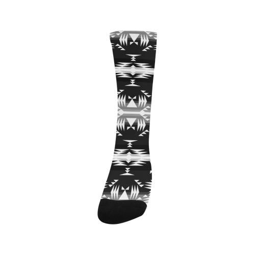 Between the Mountains Black and White Trouser Socks Socks e-joyer 