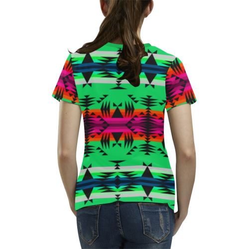 Between the Mountains Deep Lake All Over Print T-shirt for Women/Large Size (USA Size) (Model T40) All Over Print T-Shirt for Women/Large (T40) e-joyer 