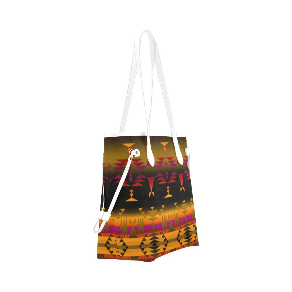 Between the Sierra Mountains Clover Canvas Tote Bag (Model 1661) Clover Canvas Tote Bag (1661) e-joyer 